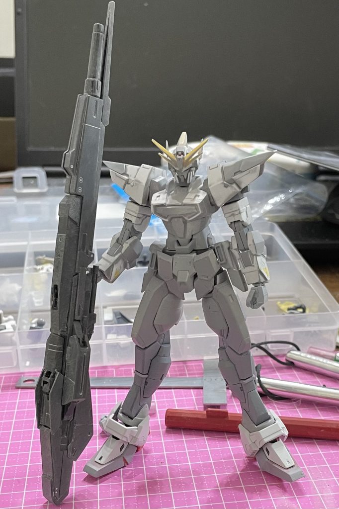 ハイメガランチャー持たすのも考えましたが、微妙にサイズ感が合わずボツに。。