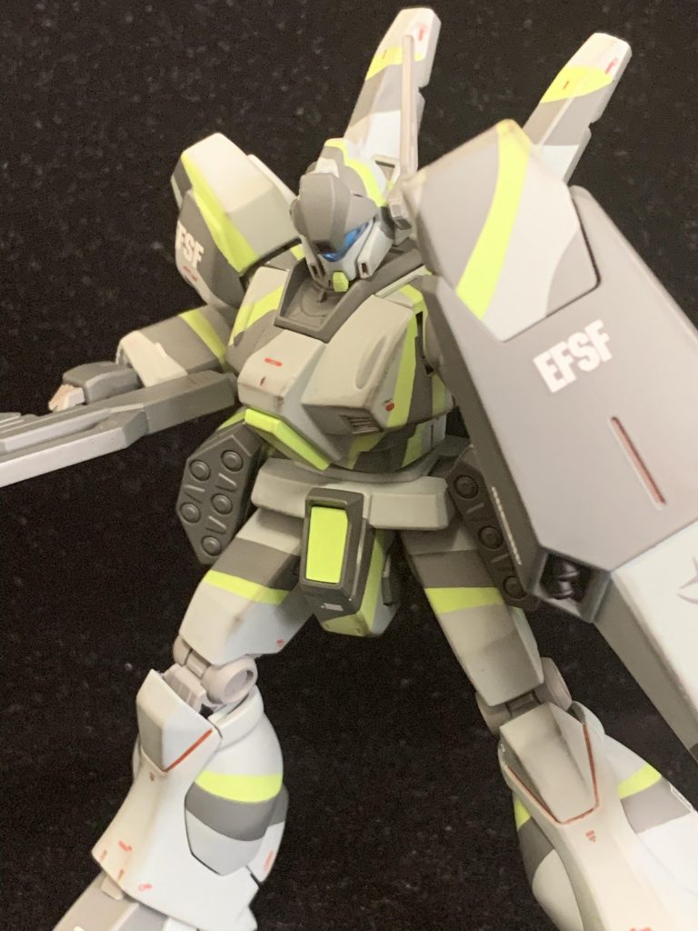 元キットのHGUCジェガンM型が余剰パーツがそこそこあって、仮組みの段階であれこれ組めて結構楽しめました。再販されるようなら追加で他のタイプも購入して、いろいろなバリエーションで組んでみたいですね。