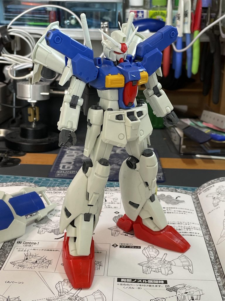 ザ・素組全くなにもいじってないです。ただ組んだだけ。これでも十分カッコイイ!