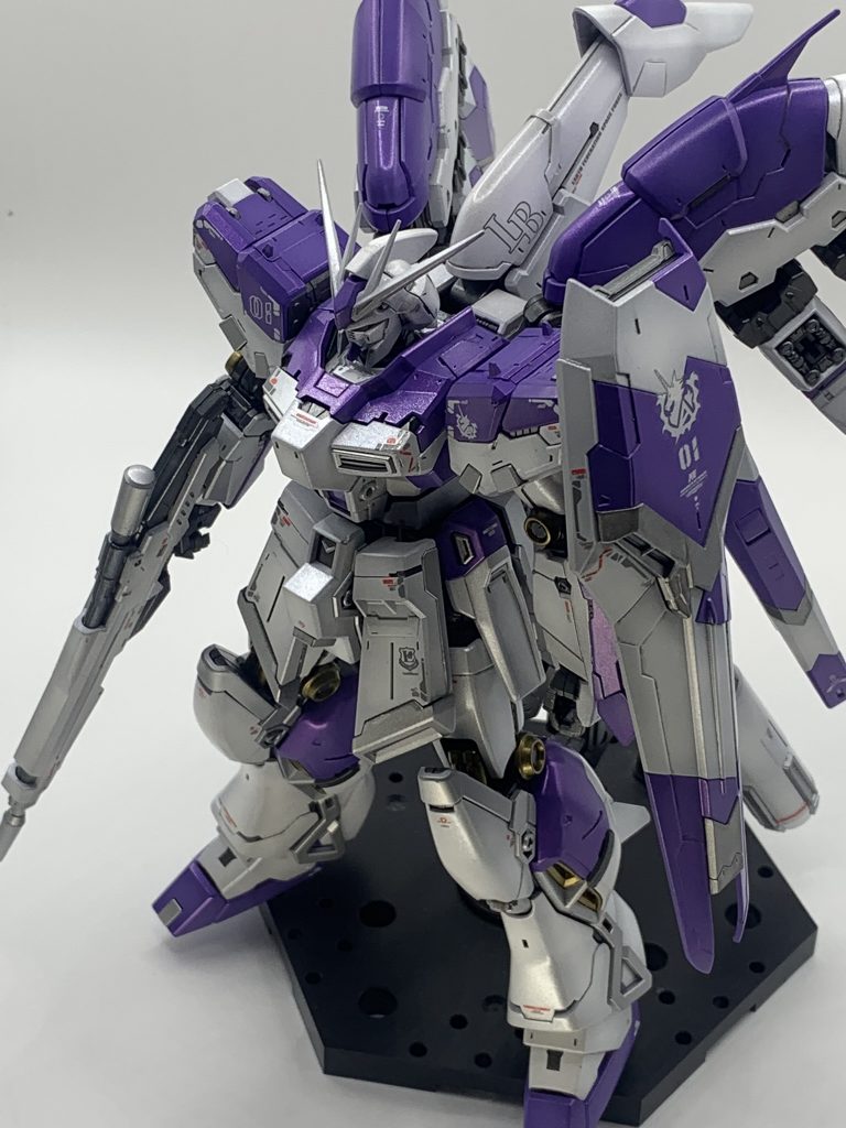 Hi-νガンダムRG  水性パール塗装–3枚目/制作者：MR.T