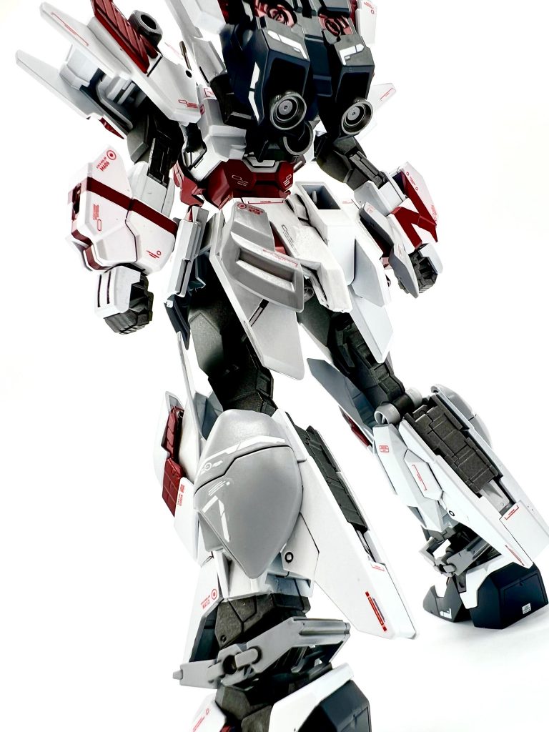 バックビューもどこかユニコーンに似ていてエモい・・・