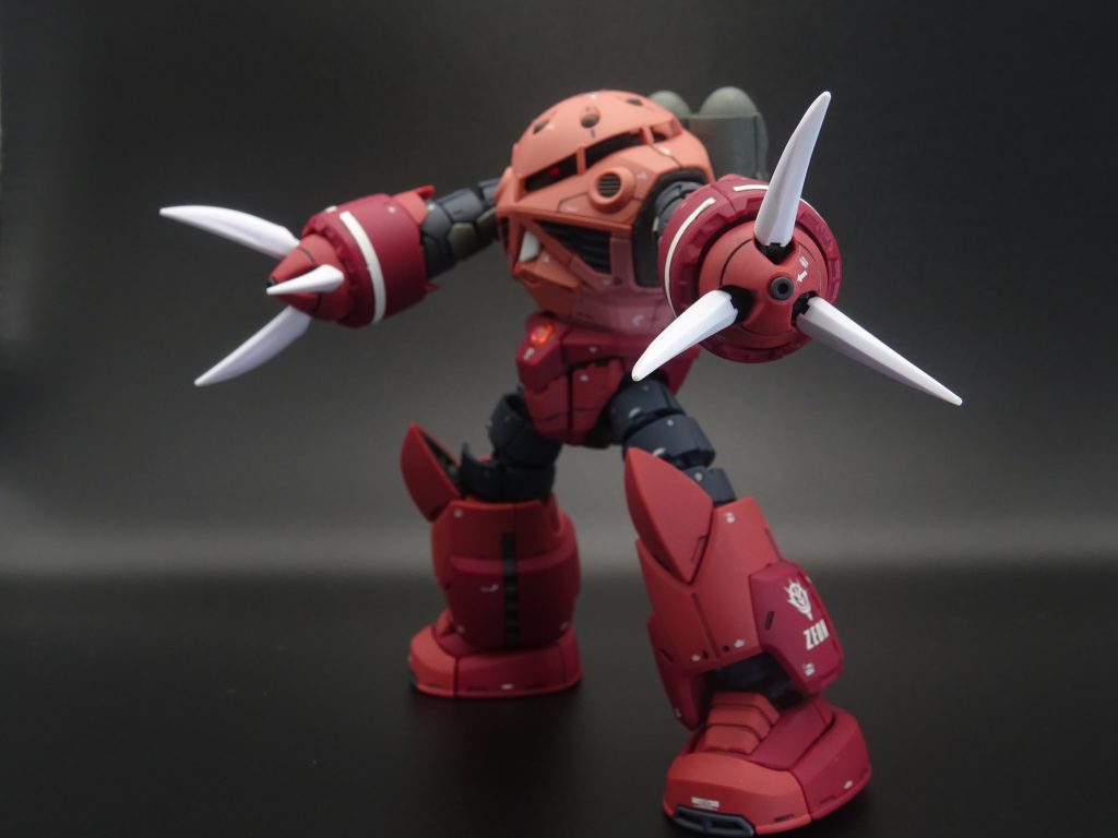 メガ粒子砲発射っ。ツメはポピュラーな三本爪を選択。