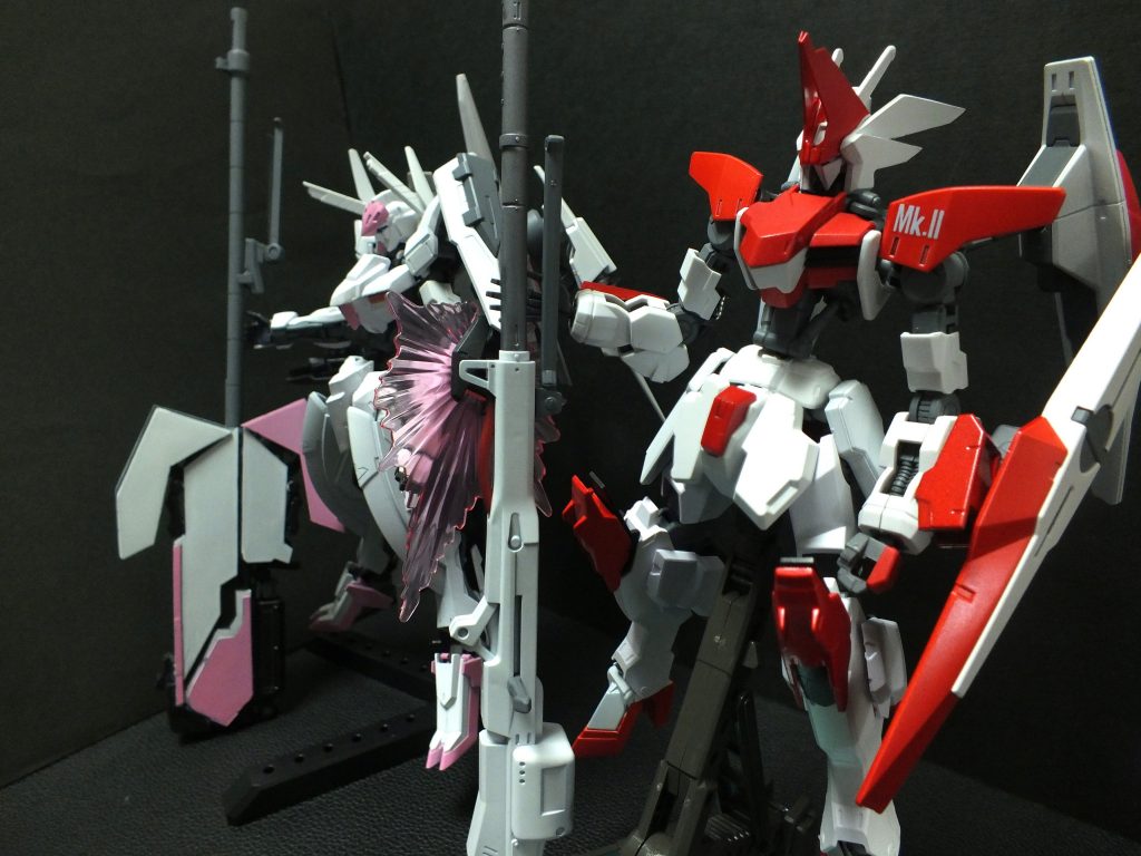 前作 プライマルプリンセスMk-Ⅱ Stage3[ N-N-A ]と。プリンセスMk-Ⅱのデータを用いて建造した騎体なので、撃っては逃げの一撃離脱戦法やフォルムを踏襲しています。