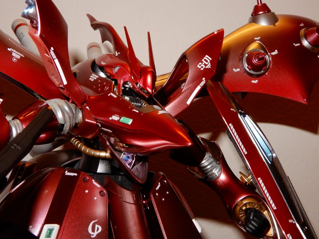 メガ粒子砲も奇麗なブルーで仕上げました。