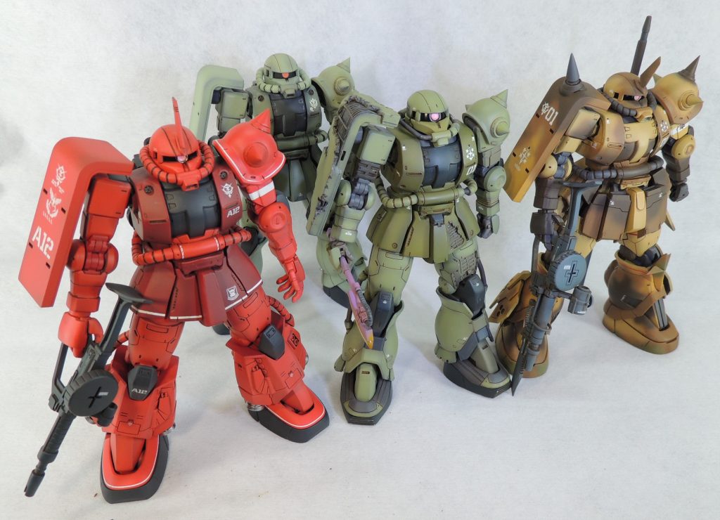 セミスクラッチのドアン・ザク、高機動型ザク地上用(エグバ機)、ノーマルザクとの揃い踏みです!ザクはパイロットの個性が反映される面白いモビルスーツだと、改めて実感できました。