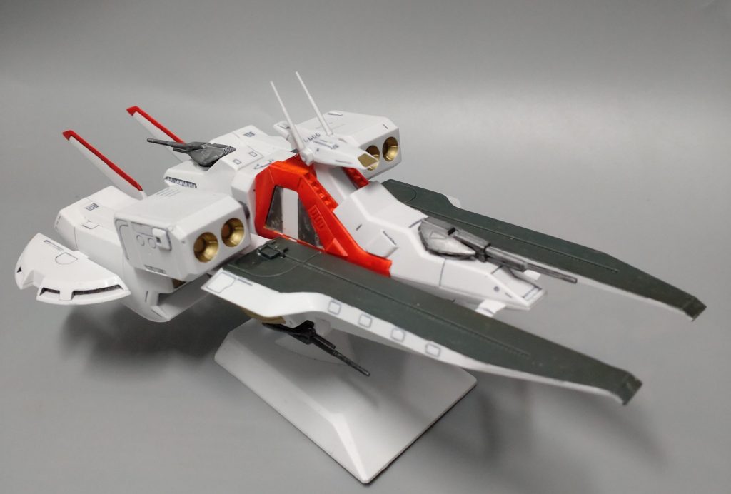 アーガマにもちゃんと戻せます。拙い出来な上、一番トップコートの滲みがヒドイので1枚だけ載せときます。