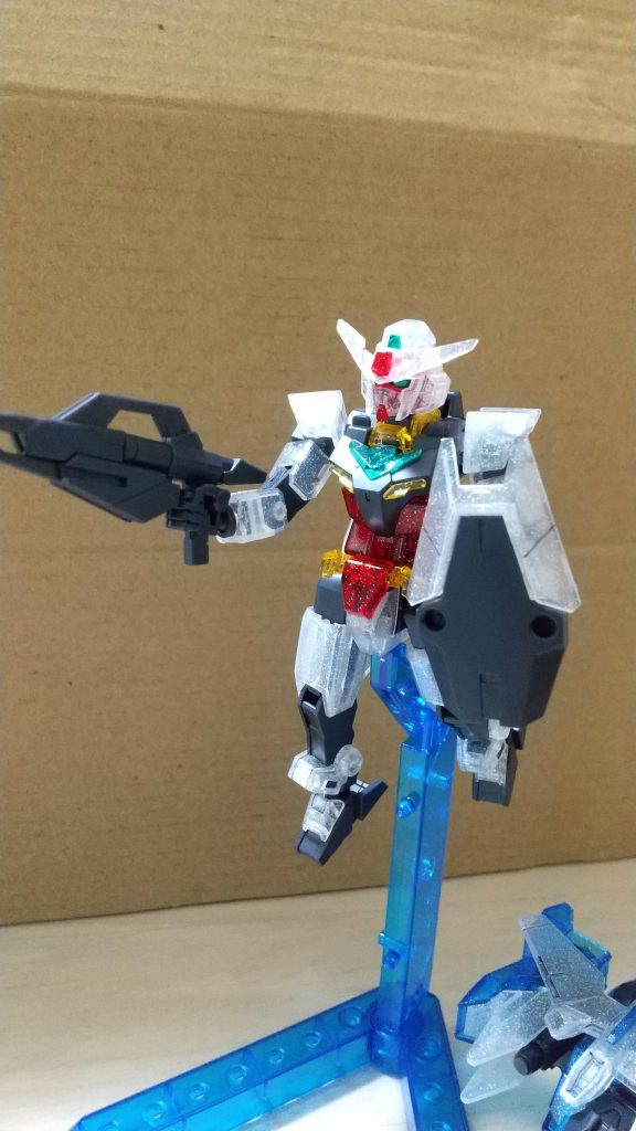 コアガンダム1枚目撮った後に顔にスミ入れしてみました。