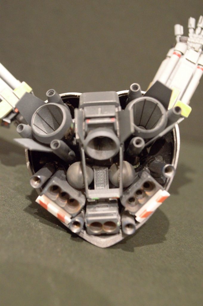 流用パーツのゴチャメカでそれっぽく…