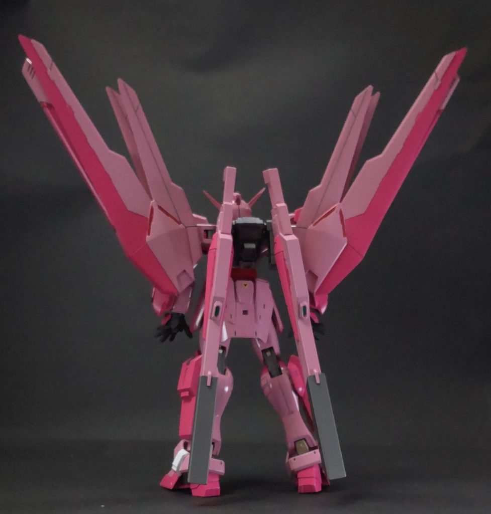 HG ガンダムヘリオス ルージュ–3枚目/制作者：三代目和菓子屋