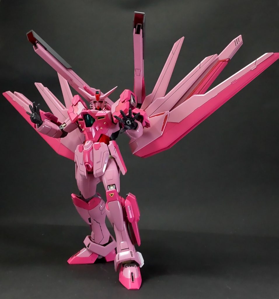 HG ガンダムヘリオス ルージュ–5枚目/制作者：三代目和菓子屋