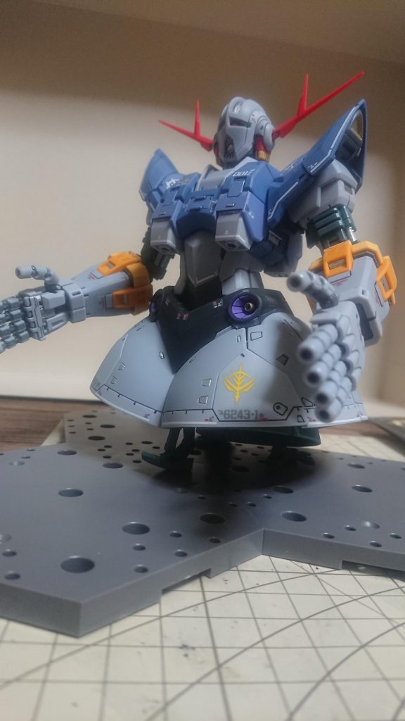 出撃準備中な感じで下アングルからの撮影ですね！