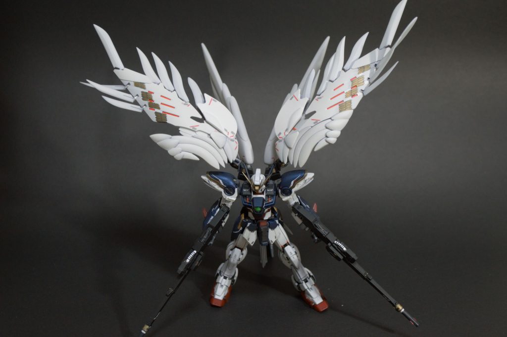 こんな無茶な広げ方しても立ってられますアイディアとしてはHiνのパクリですが…