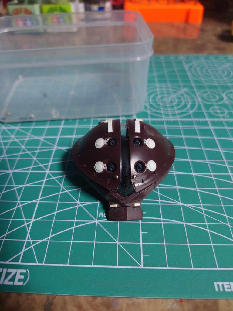 頭部機銃に蓋www宇宙世紀に蓋って