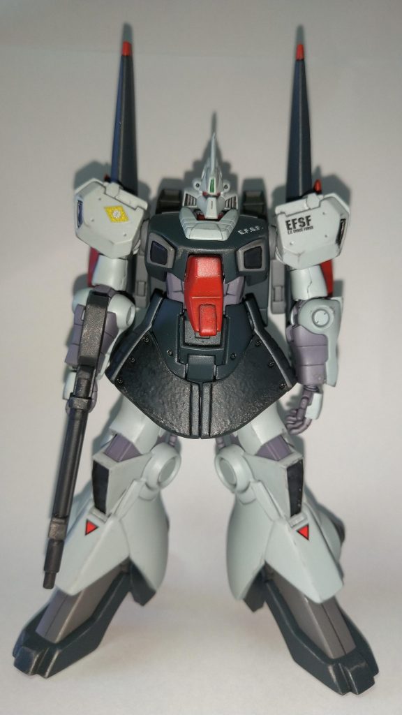 真正面です。ジェガンD、リガズィ、バ－ザム、Oライザ－等のパーツ使用です。何より投稿の仕方がわからなく苦労しました。よかったら見てください。