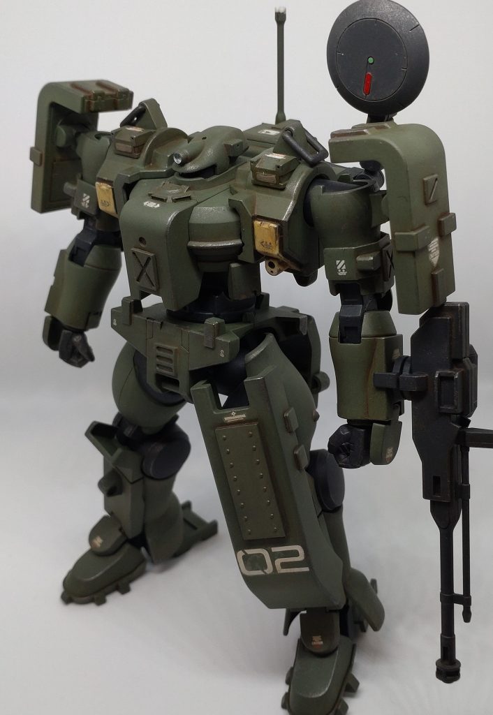 両肩シールドのノーマル形態。