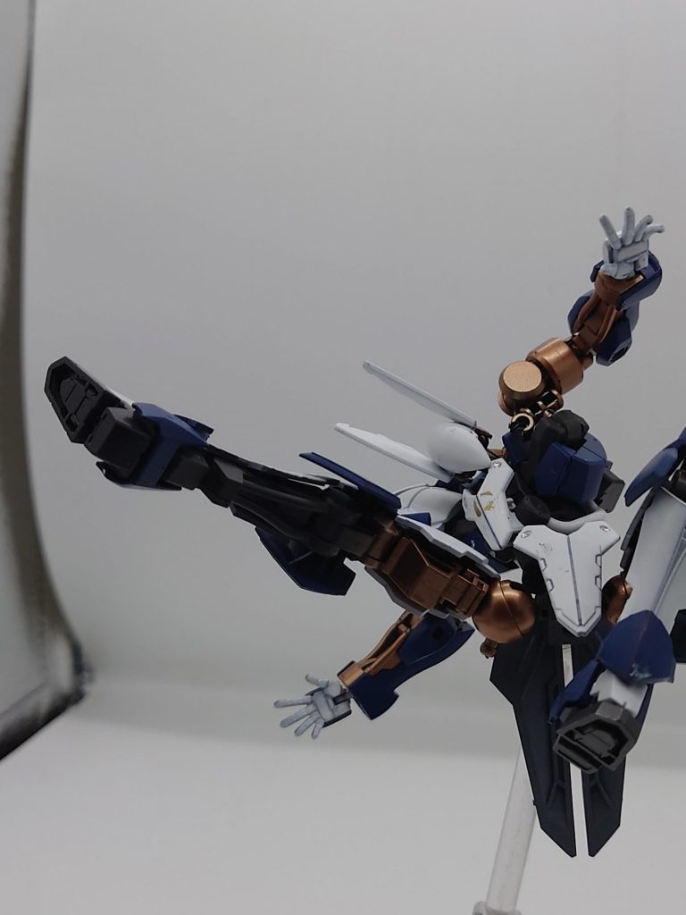 フレームは褐色の肌っぽく