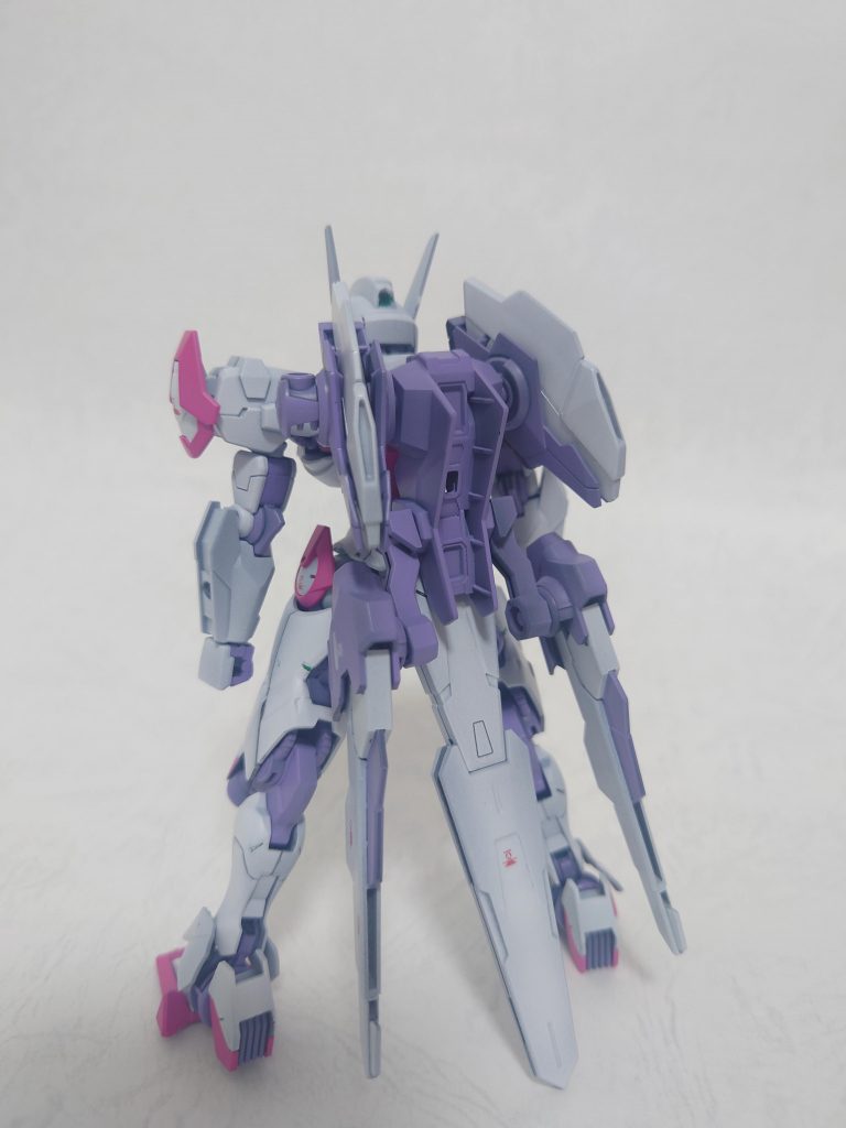 ビットオンフォームで後ろ姿。設定には無いけどビットを尻尾風に。