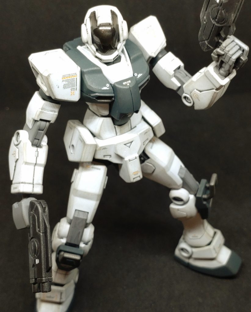 ビームピストルを構えて