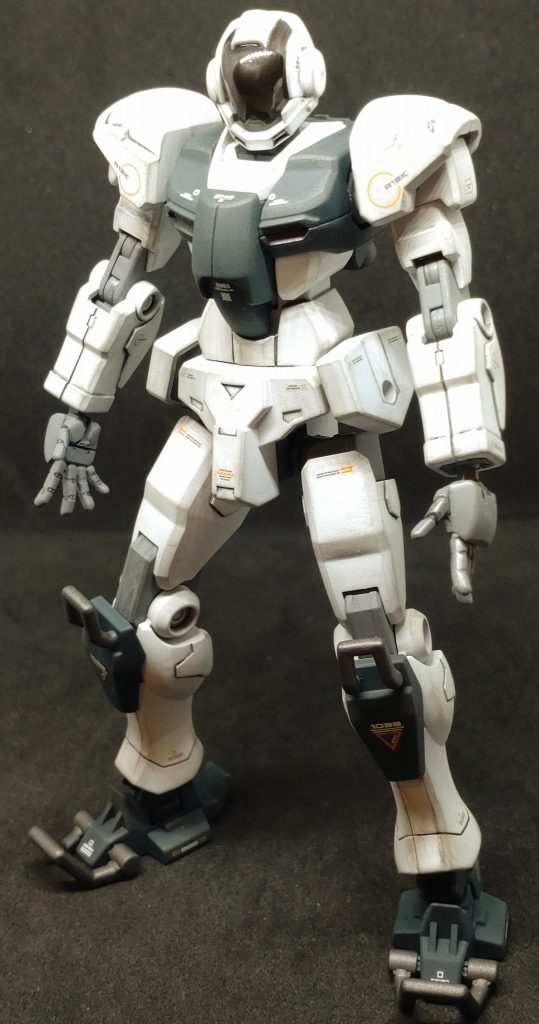 通常のガードフレームもパーツ交換で簡単に戻せます。