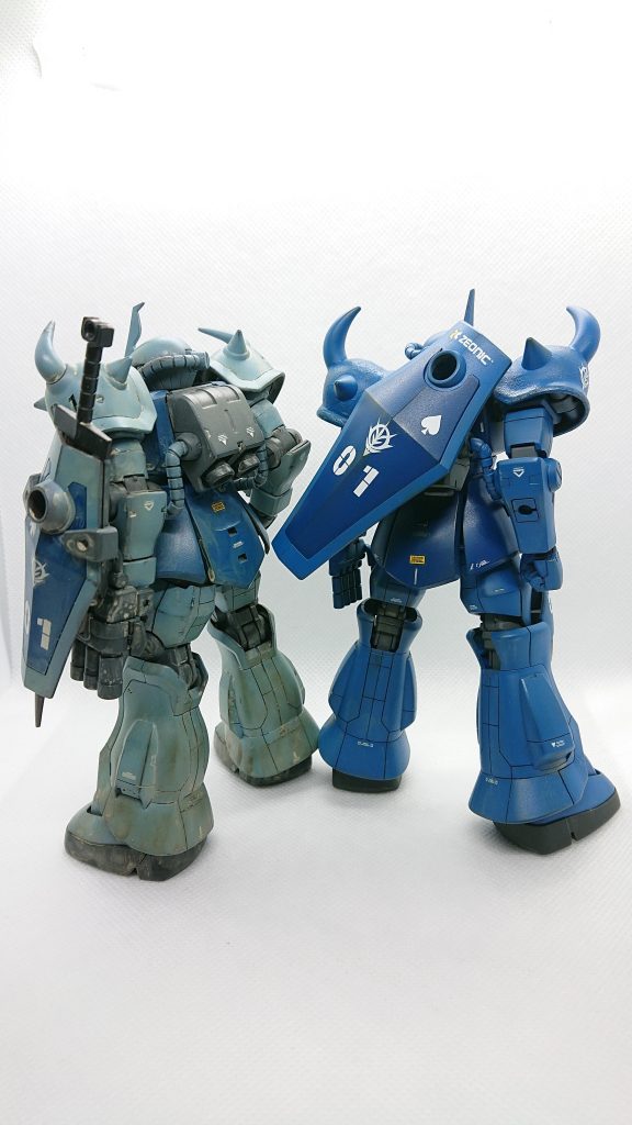 背後から、どちらも系列機体なので、同じ意匠になるよう意識してスジボリしてます。