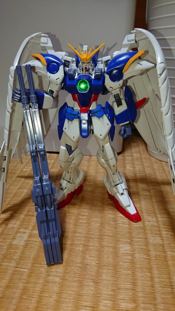 作品名：<p>かなり昔に、ほぼ素組みで作った旧キットの1/100ウイングガンダムゼロカスタム。 このキットを今の技量でどれだけ作れるかもう一度作り直してみたいが、長い間再販していないのか、このキットそのものを長年、見かけていない。 し […]</p>