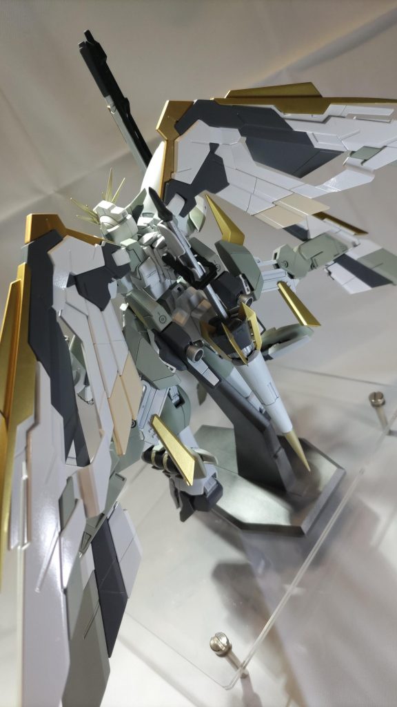 ガンダム ウィング・シュライン–4枚目/制作者：たつまろ