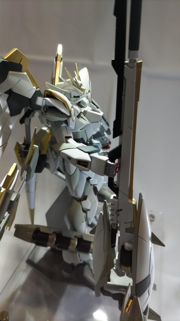 ガンダム ウィング・シュライン–3枚目/制作者：たつまろ