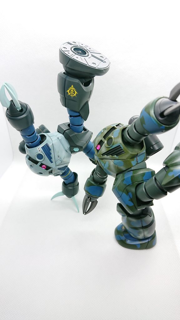 何と片手逆立ちまでできます。ちなみに3号の股間には海亀…。深い意味はありませんよ(~_~;)皆様今夏休みはいかがでしたか？まだまだコロナの影響で制限がありますが、去年よりは夏休みらしかったですかね？そして休暇も終わりますが…。ガンプラの在庫も少しずつ回復してます。コロナ終息の暁には皆様で記念作品のアップ等良いかもしれませんね。