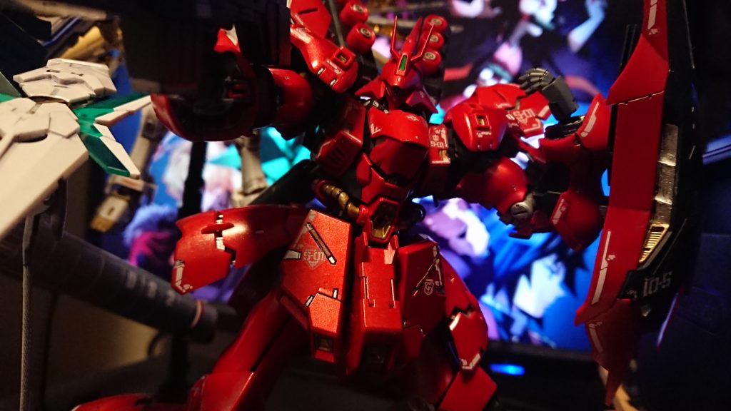 メタリック塗装してます。うーん⁉️分かりにくい！