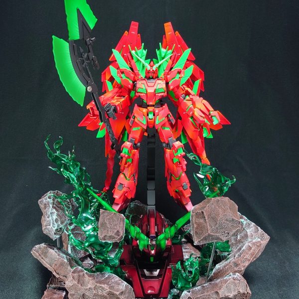 福岡の赤いガンダム