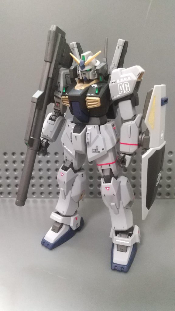 素立ち(ハイパー・バズーカ装備)~解説~素立ち(ビームライフル装備)とほとんど同じなので割愛。