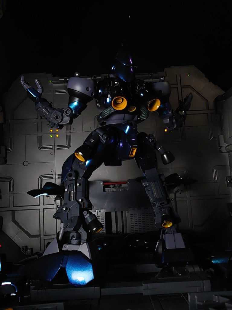 装甲ではなく拘束具?