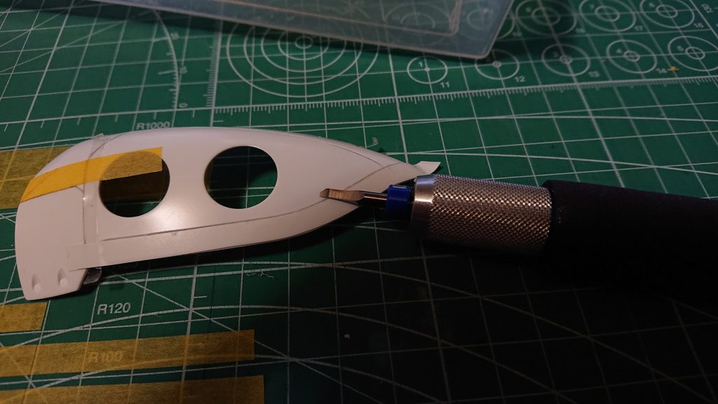 バインダー拡張は0.15のスジ彫りとデザインナイフで行いましたが、犠牲は大きかった……