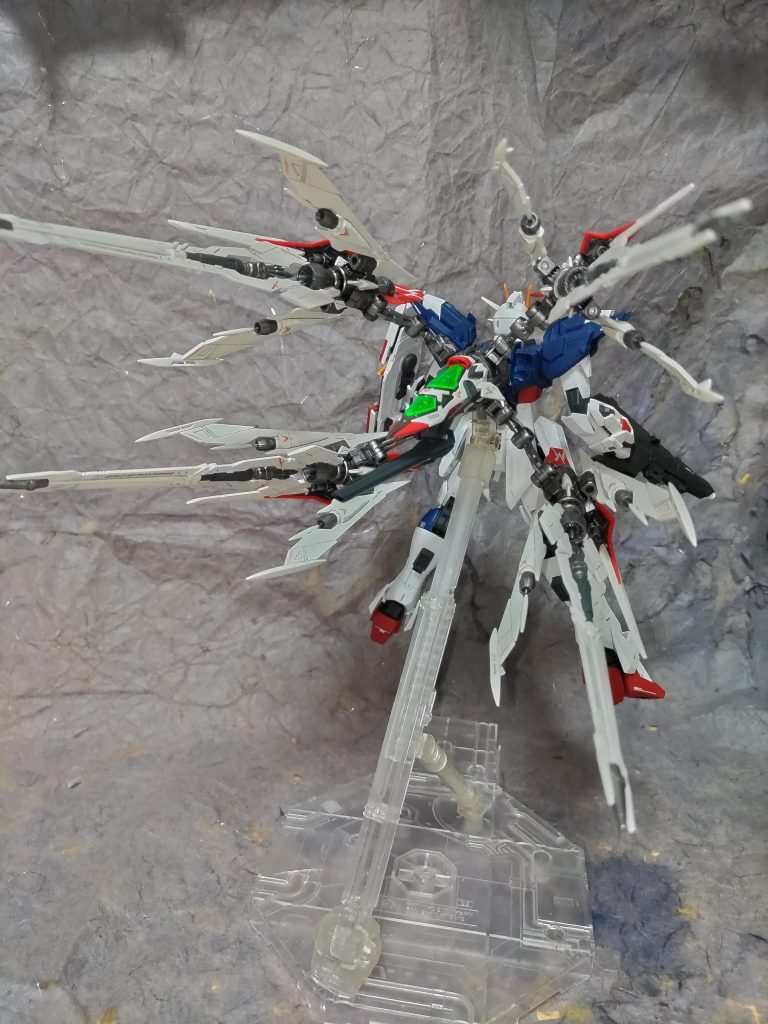 マニューバシルエット