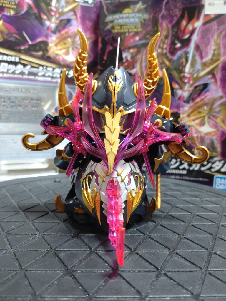 マント閉じ後ろ