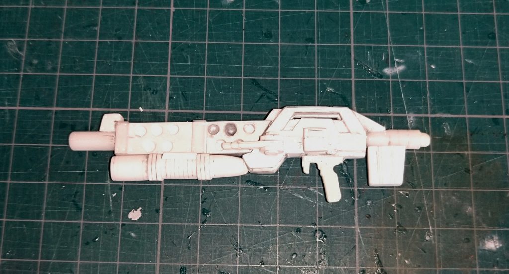 武装もプラ材による自作しました😊😊