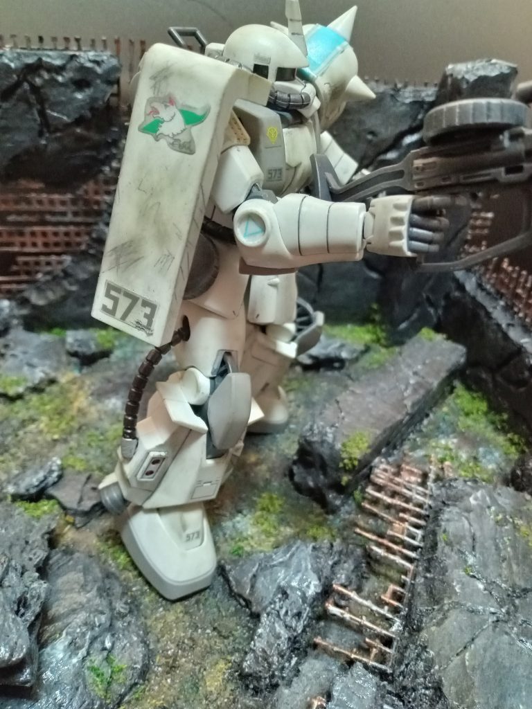 HGUC 1/144 MS-06R-1A シン・マツナガ専用ザク–2枚目/制作者：まっちゃん