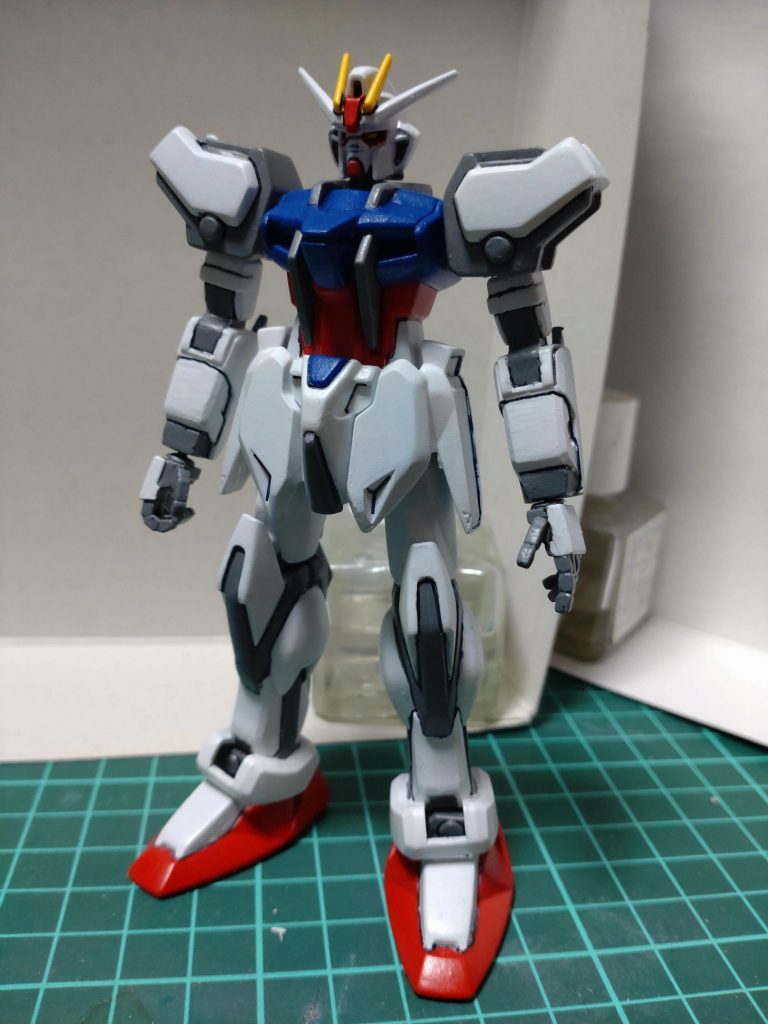 肘、膝関節が動かない、300円のキットです。昔、お小遣いを握りしめて買った記憶がありますよ。何で関節動かないの？とか疑問は不思議と無かったですね（笑）