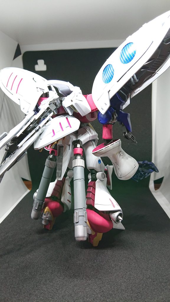 全体的に大きくミキシングはしていないですが、足は長くしたい気持ちでヒール風です。