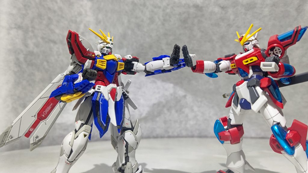 HGの中では可動域優秀なバーニングでも追随は厳しい。