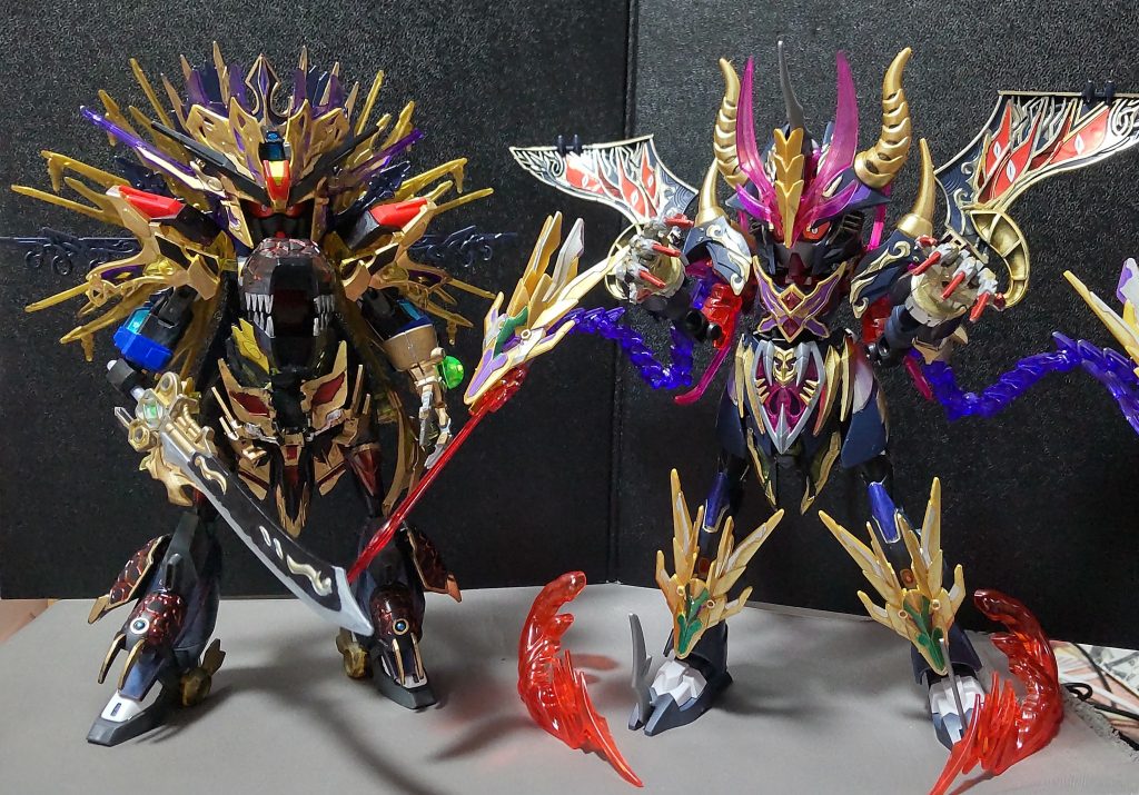 同じラスボスの立場である窮奇ストライクフリーダムガンダムと並べてみました。どちらも正に悪役って感じが良いですね。