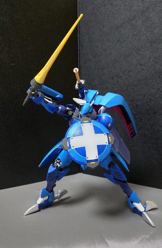 シールドからは4つのワイヤーアンカーを放つことができます。※オーラバトラー達のワイヤークローの代わりにしています。