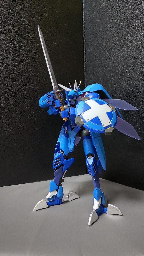 レイピアやソードは両手持ちも出来ますよ。