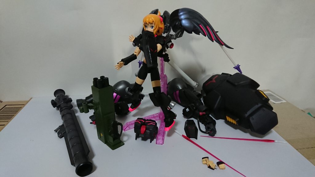 まず今回使用するパーツです。胸パーツは外してありますがシールドで守っているので大丈夫と思います😄