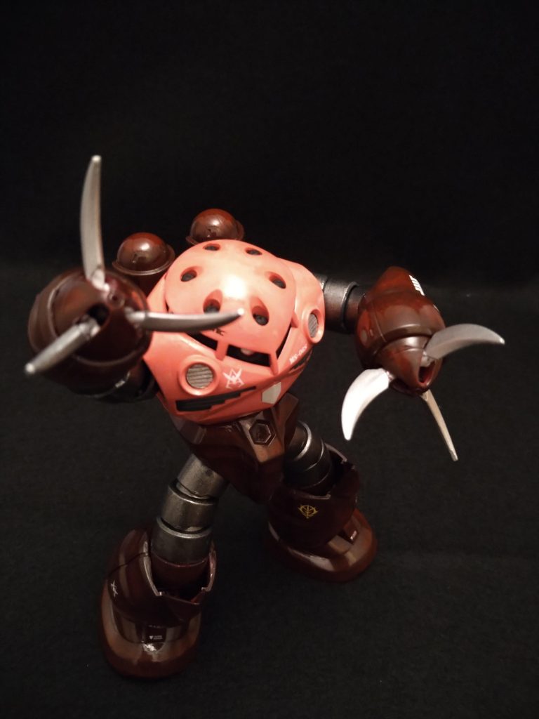 モノアイをギラつかせて