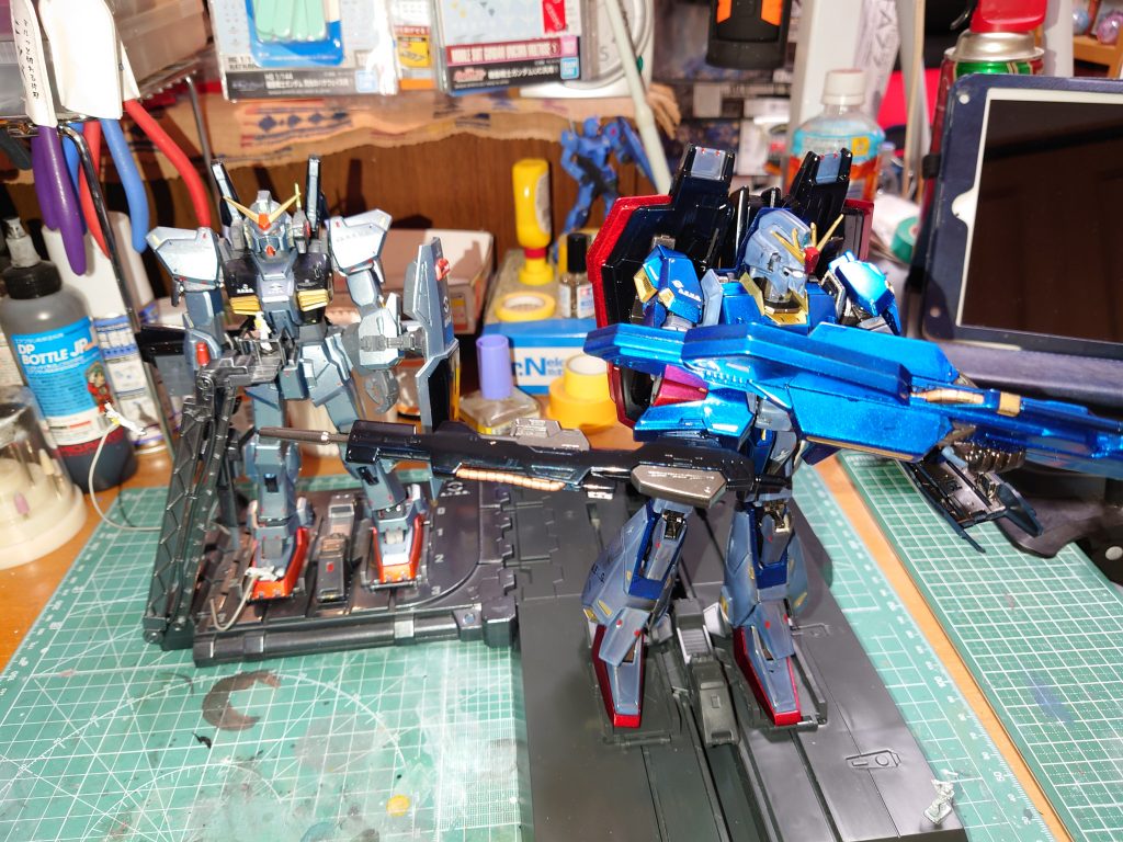 前回作ったMarkⅡと一緒に。