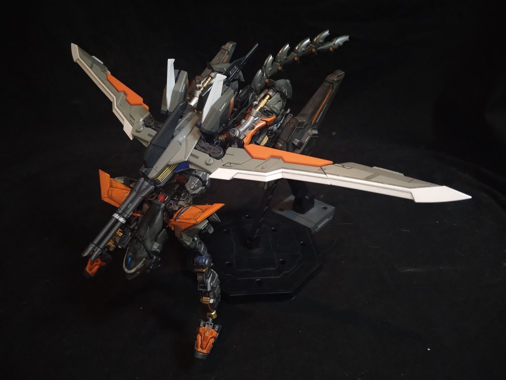 背面のブレード展開形態