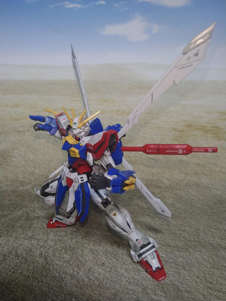 今回のキットの可動域の広さには感動してました!ただ、多く聞く首モゲがマジ酷かった!胸部パーツ開けるとモゲルとか・・・