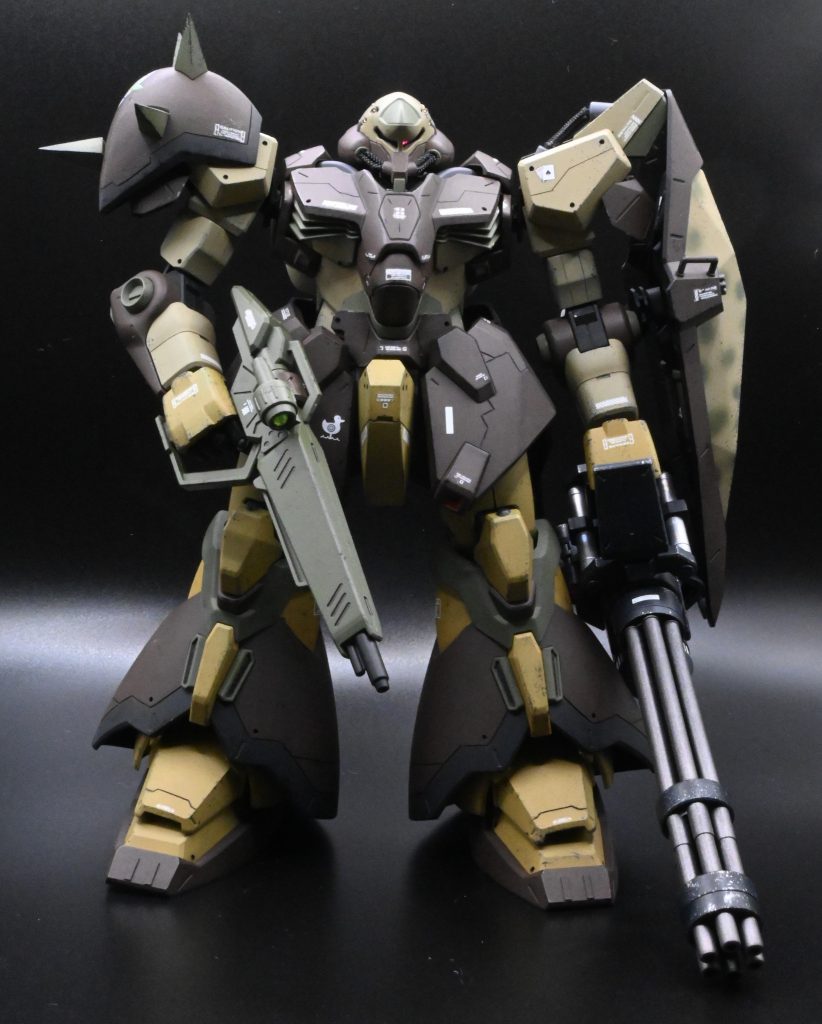 地上攻撃用のメガガトリングを主武装としています。