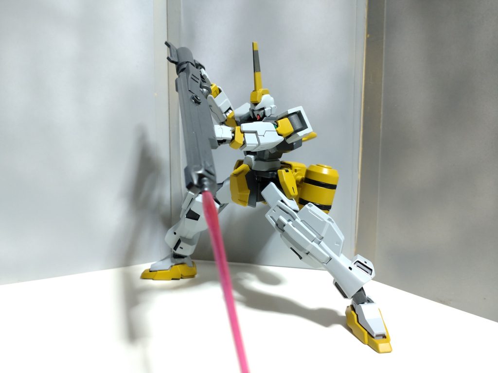 ガンダムラミエル–4枚目/制作者:しらこまる